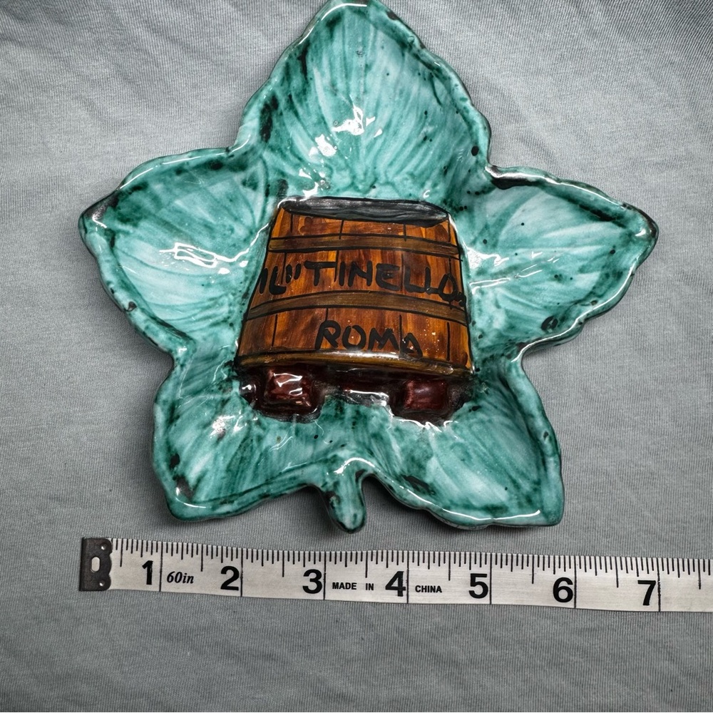 Vintage Il Tinello Roma Italian Ceramic Leaf Ashtray Catchall Dish